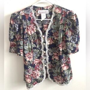 80s Vintage Cottagecore M-L Puff Short Sleeve Floral Top LaceTrim Pearl Romantic